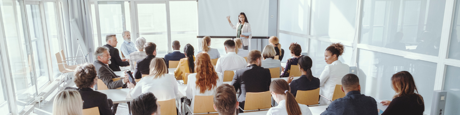 企業向け生成AI活用セミナーの様子